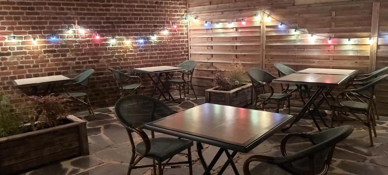 Auberge Des Remparts Péronne エクステリア 写真